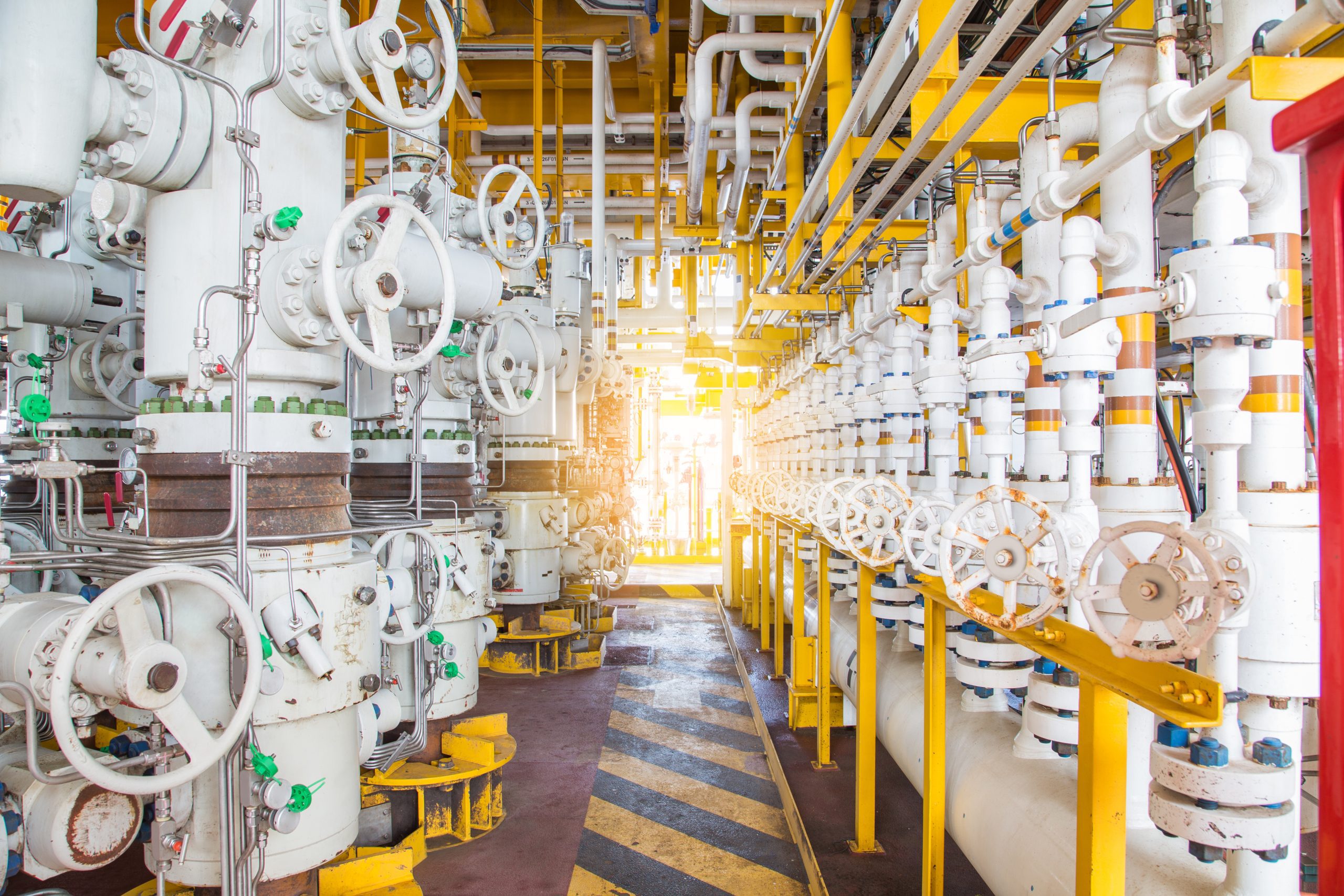 Valves on offshore platform dreamstime_xxl_111817815
